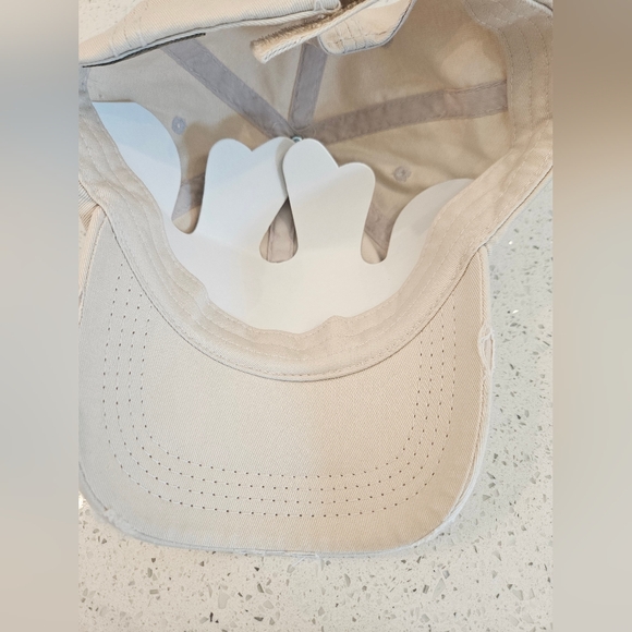 NWT Distressed Riding Cap - Picture 6 of 12